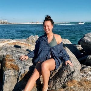 Meet your Posher, Hannah